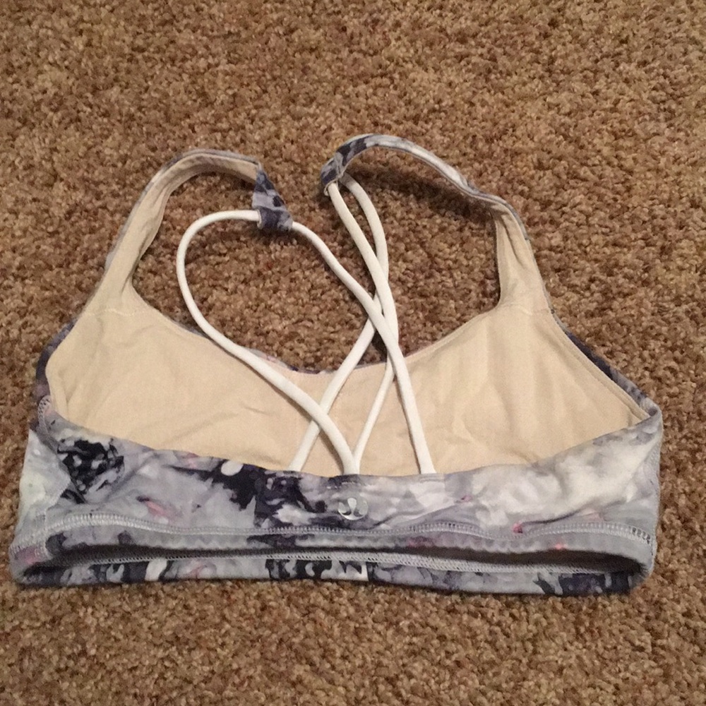Lululemon Free to be Bra - Picture 2 of 4